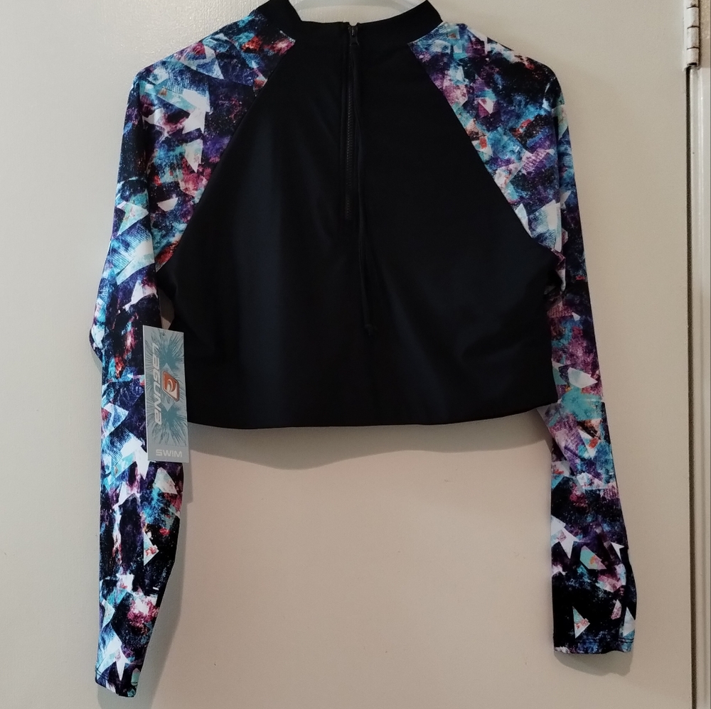 Laguna Swimwear Top Long Sleeve Cropped Size XL (16 - 18) nwt